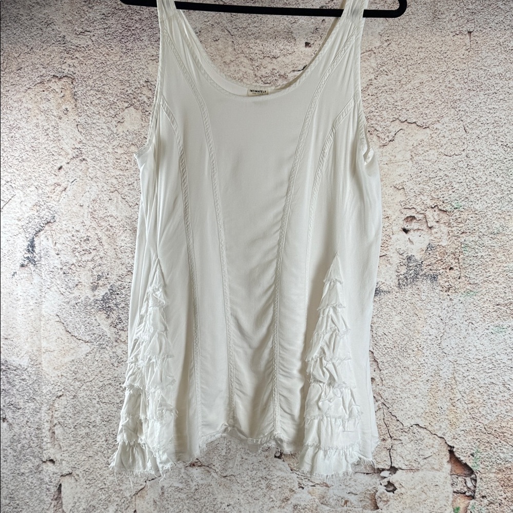 Free people small tank Elegant White Sleeveless Top. A663 - Picture 1 of 7